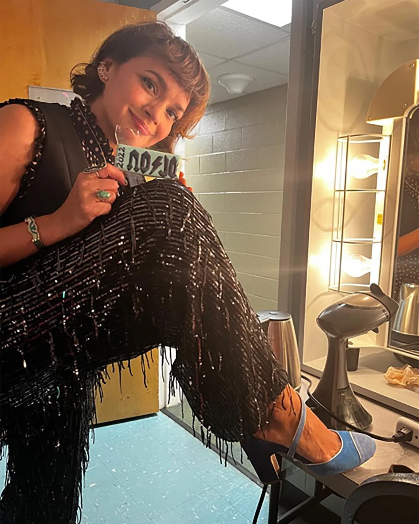 Thanks @everyoneeatscookies for these delicious works of art!  Also, sparkle pants. 🧡
 
@bobsburgersfox @spacsaratoga #acdc