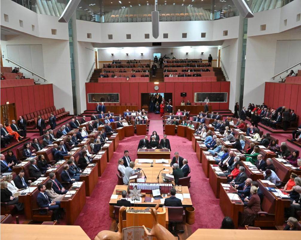 Government passes new laws to revoke Australian visas to those escaping conflict