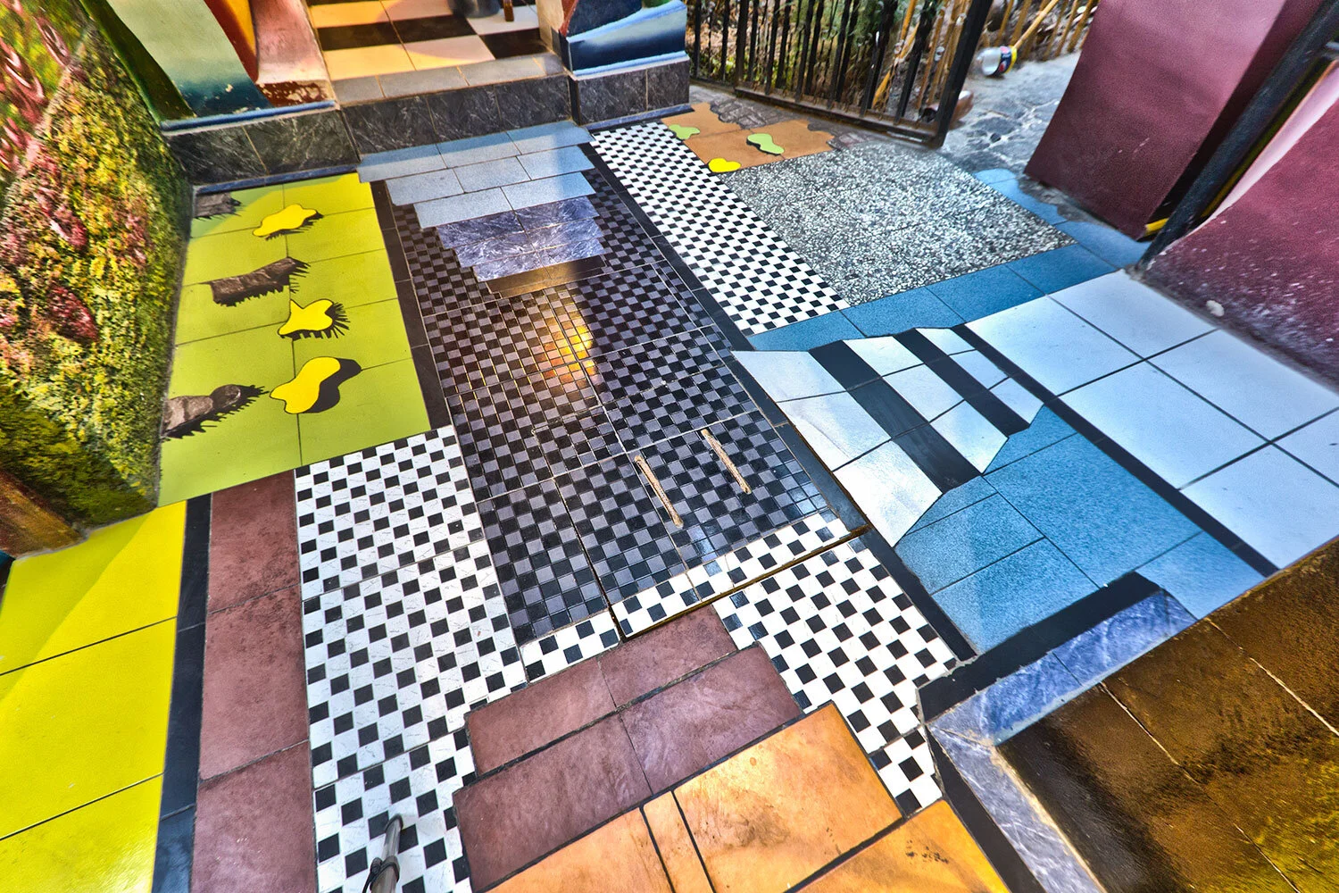 floormuralangle4-2014.jpg