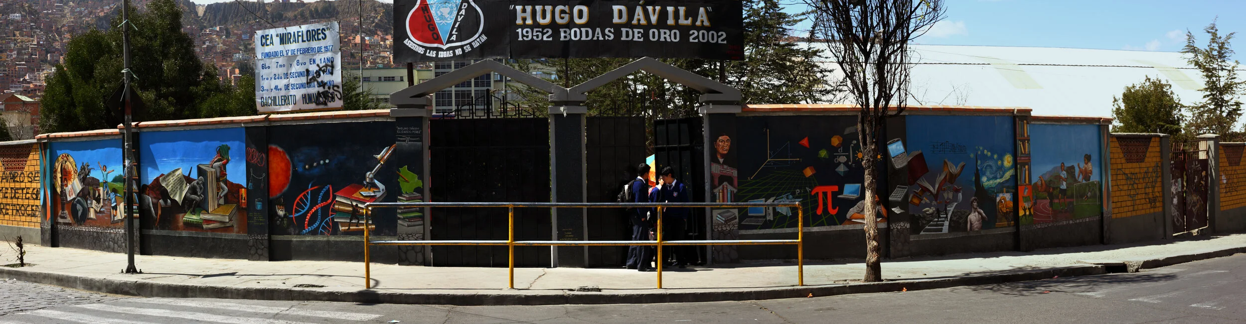 ColegioHugoDavilMuralPAN1.jpg