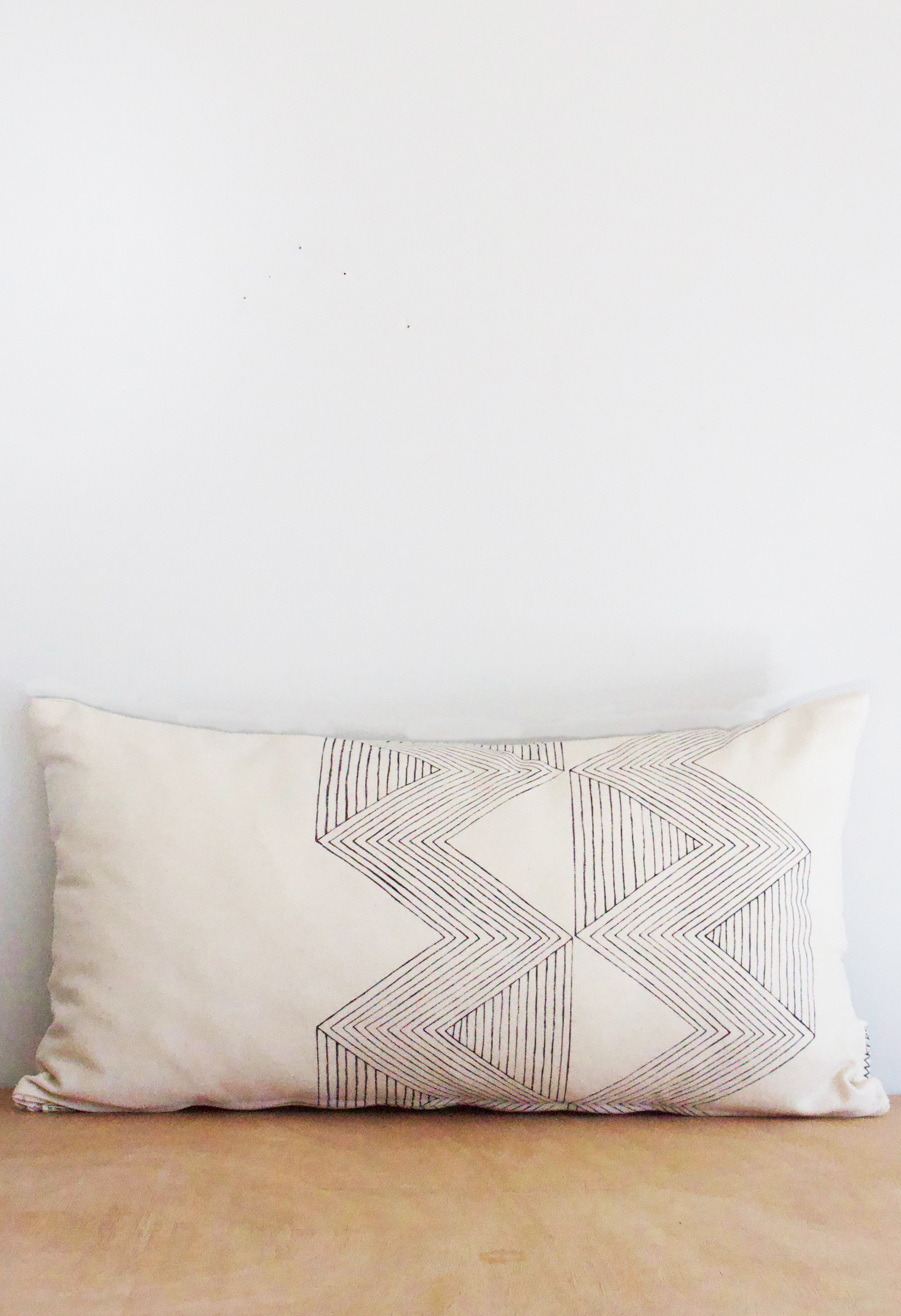 MM_wee cushion placed zig zag F.jpg