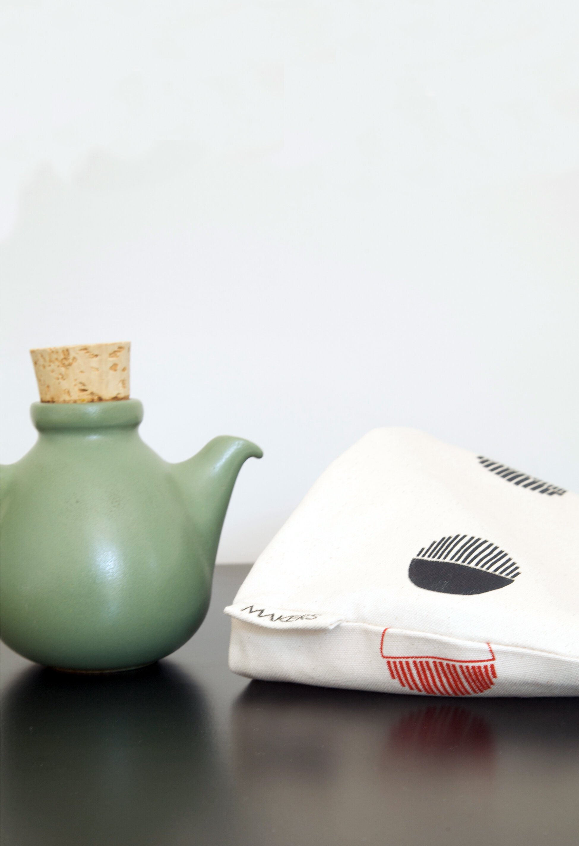red and navy slivers printed small tea cosy 9" x 11"