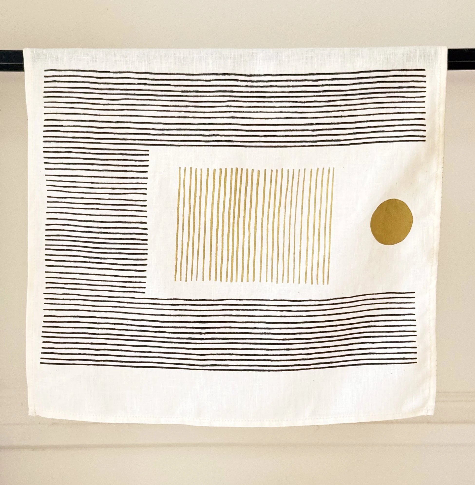 NAPKINS_ivory duo gold 1.jpg