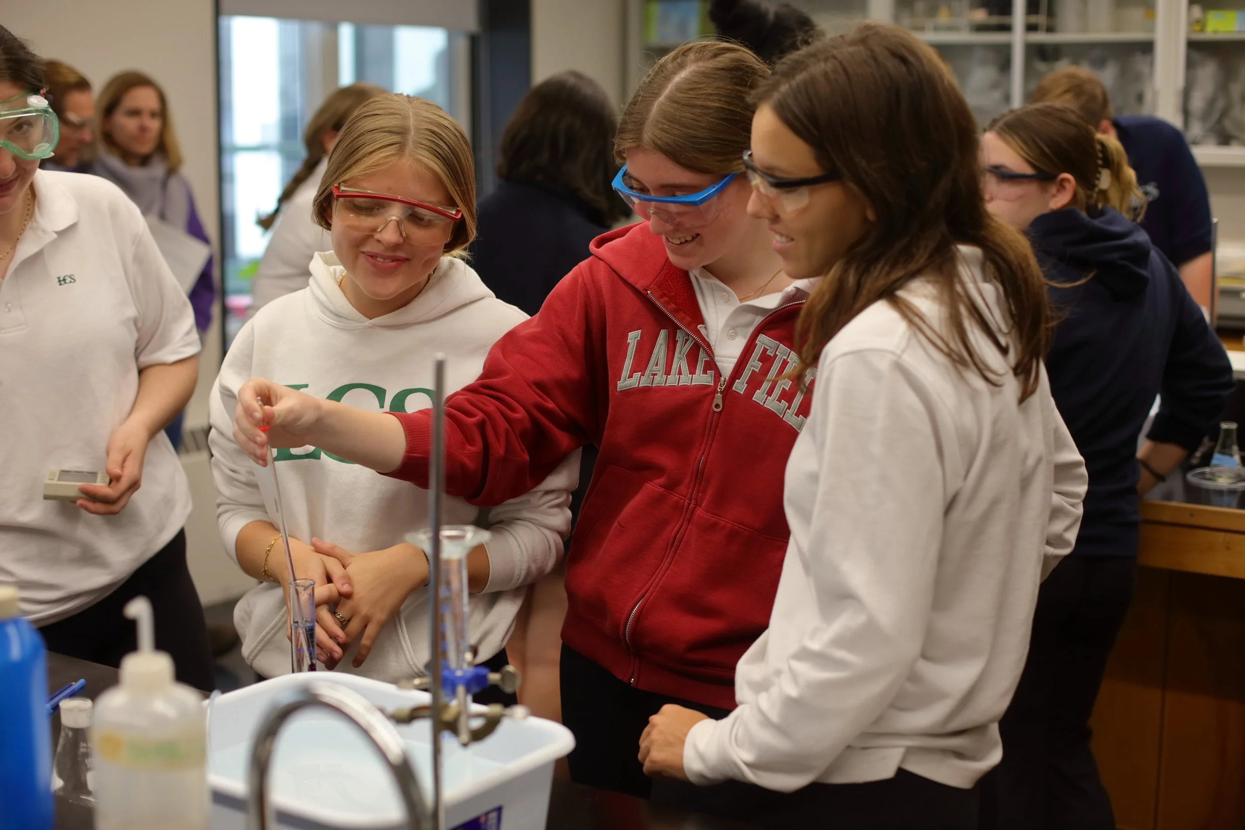 AuthenticLearning_Welcome_GirlsScience.JPG