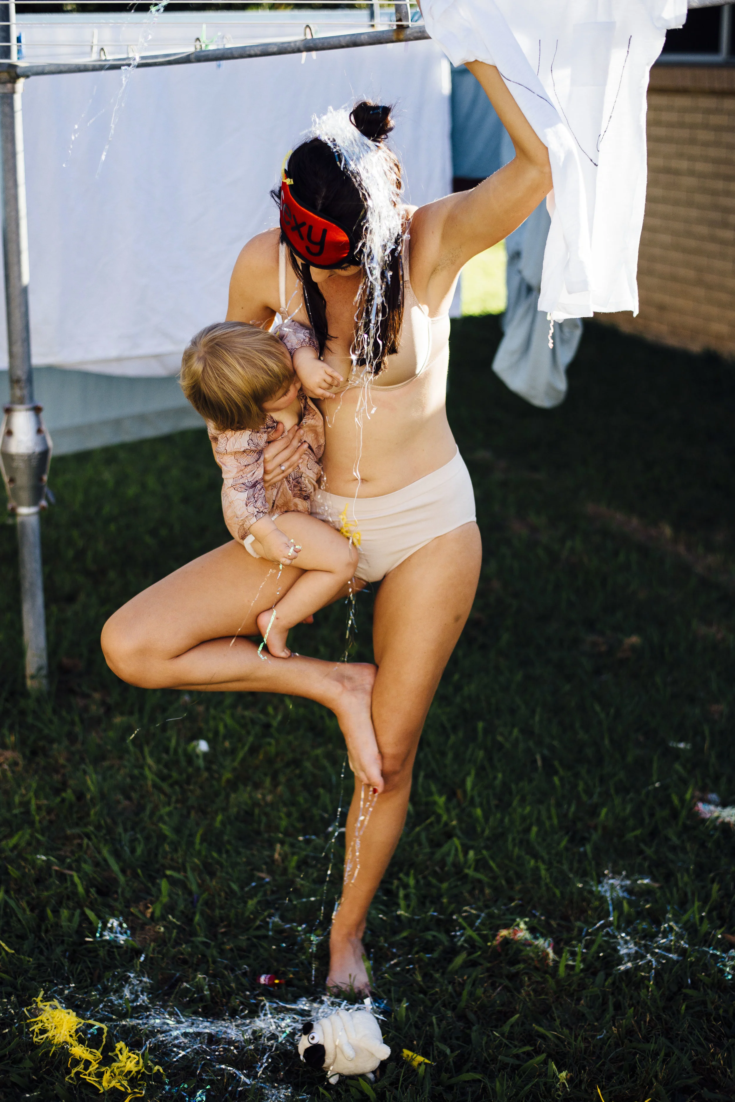 Proof that breastfeeding is VERY glamorous