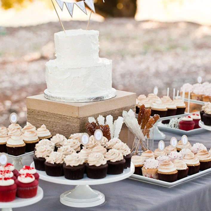 PLATTERS + CAKE STANDS