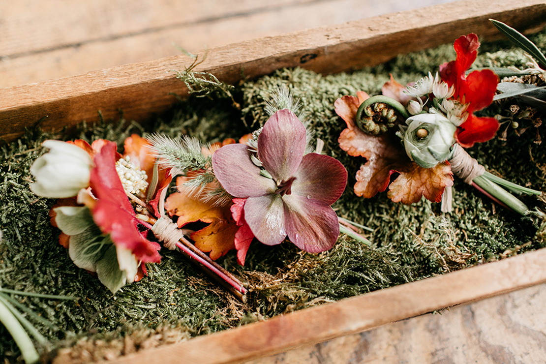 sweet_and_crafty_industrial_romance_styled_shoot_015.jpg