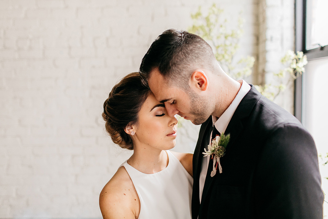 sweet_and_crafty_industrial_romance_styled_shoot_095.jpg