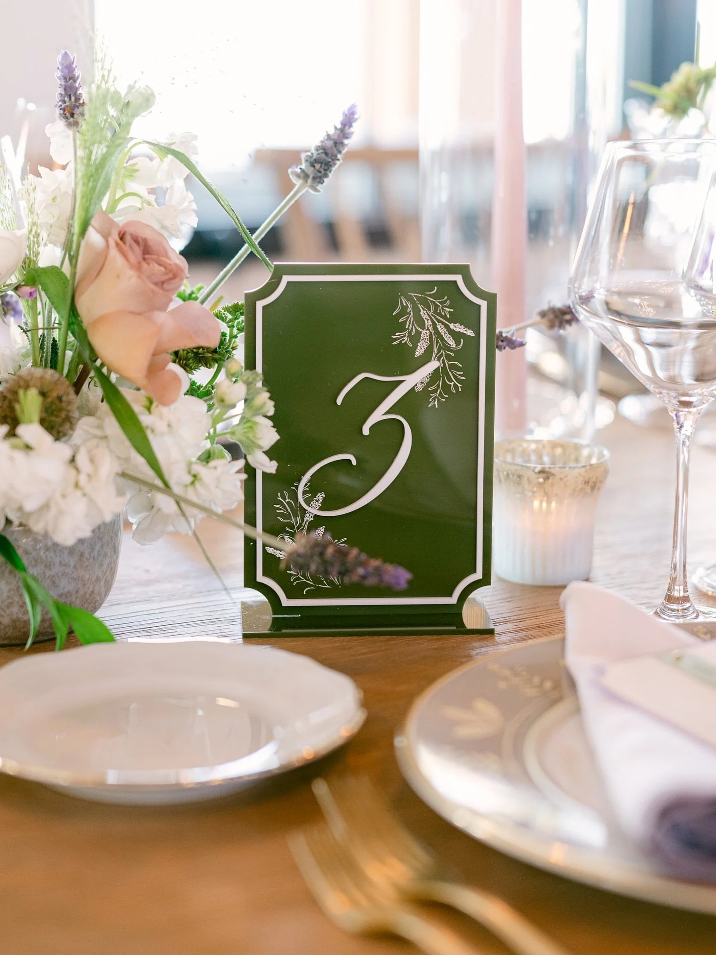 Always making sure we have a cohesive look and feel for all day-of details. 

Photo: @scottanddanaphotographers 
Planning and Design: @asavvyevent 
Floral: @vignetteflorals 
Venue: @viansawinery