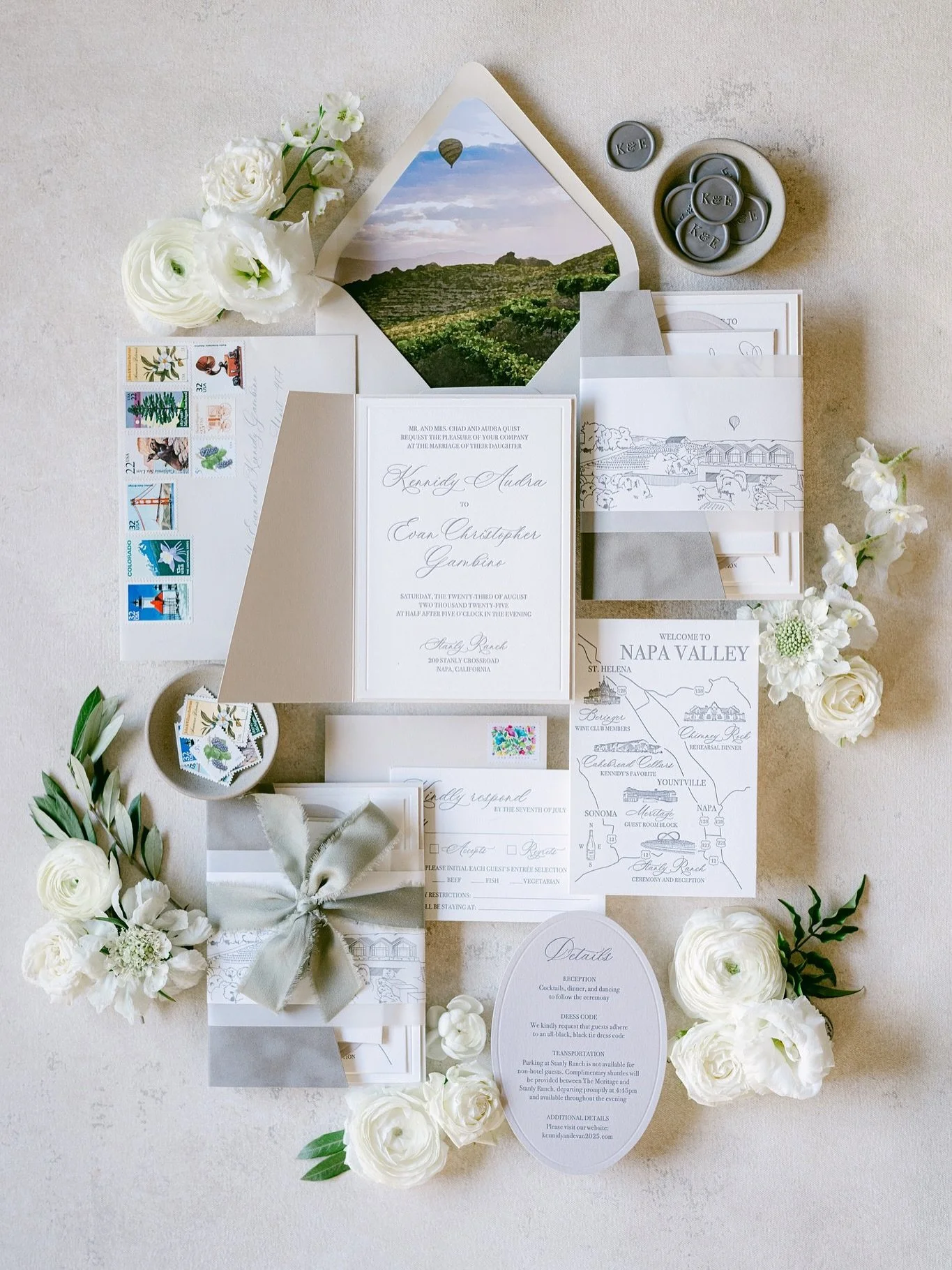 I can&rsquo;t fully express the joy and appreciation felt when a photographer takes the time to do your work justice with an incredible flat lay! 📷: @scottanddanaphotographers 

Planning and Design: @asavvyevent 
Photographer: @scottanddanaphotograp