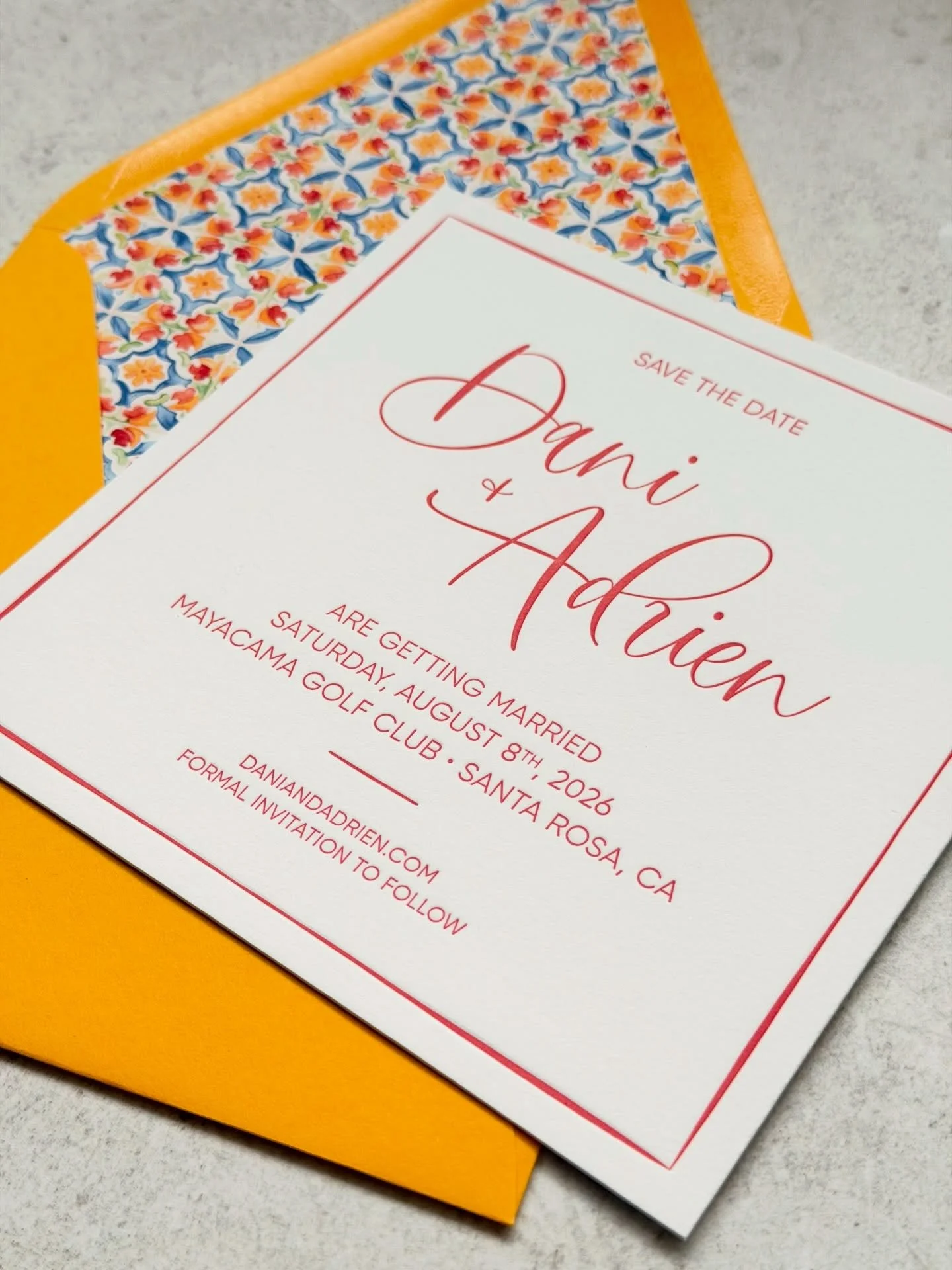 Sometimes simple and clean is the way to go &mdash; and letterpress on 220 lb stock is a must. Loved the pop of color with the envelope and fun Italian tile inspired envelope liner for Dani and Adrien!

#savethedate #customsavethedates #letterpresssa