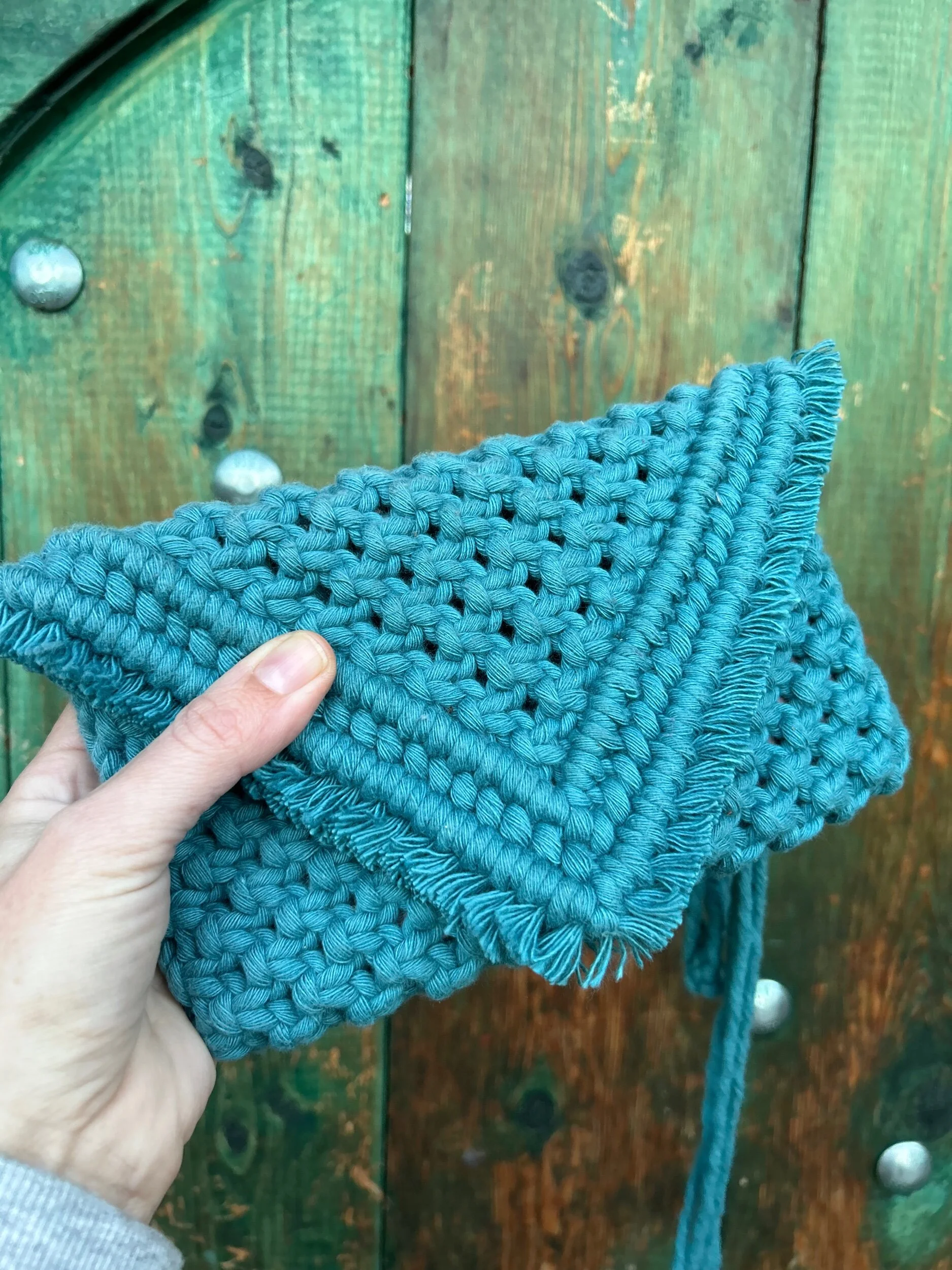 3B9A81ED-F655-4943-BB09-171093BED668