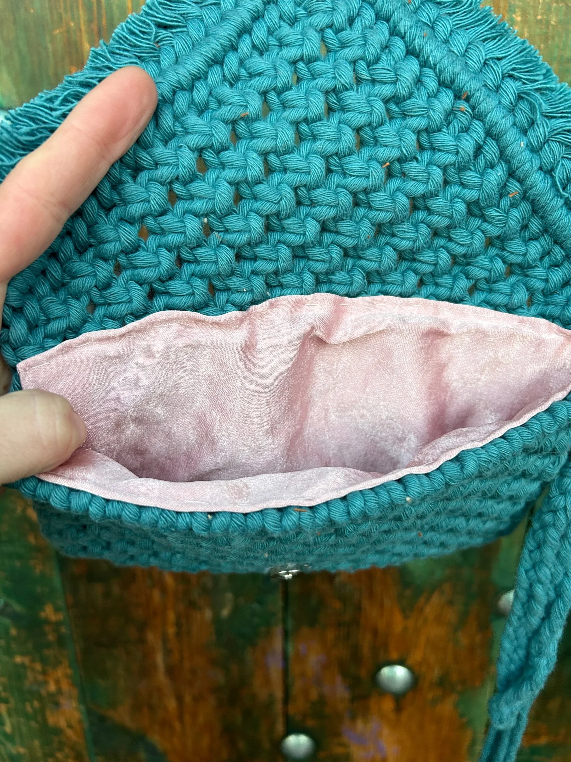 4DB40DA1-66D9-4E80-B4E0-A4DAF4DB583C