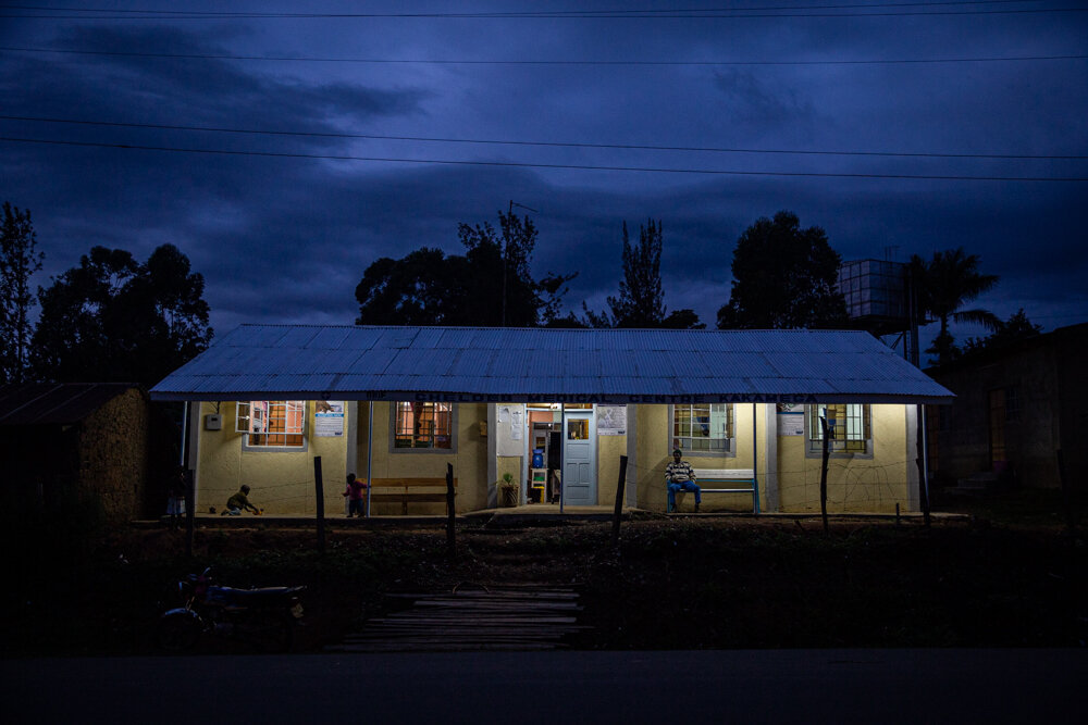  Private clinics like Cheldeb Medical Center in Kakamega, Kenya account for the majority of anti-malaria treatment in the country, though they are more likely than public hospitals to run out of tests. 