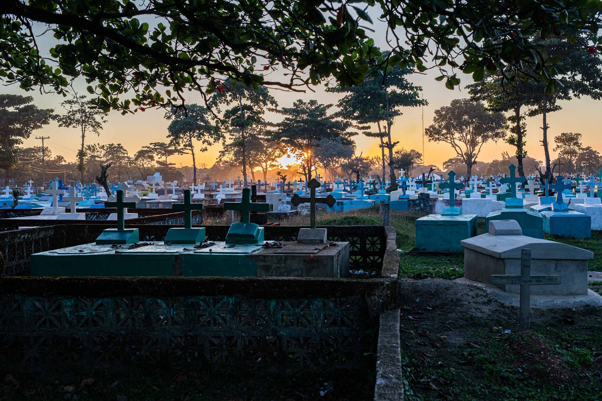  A cemetery in Puerto Cabezas where some divers who have died of work-related illness are buried. 