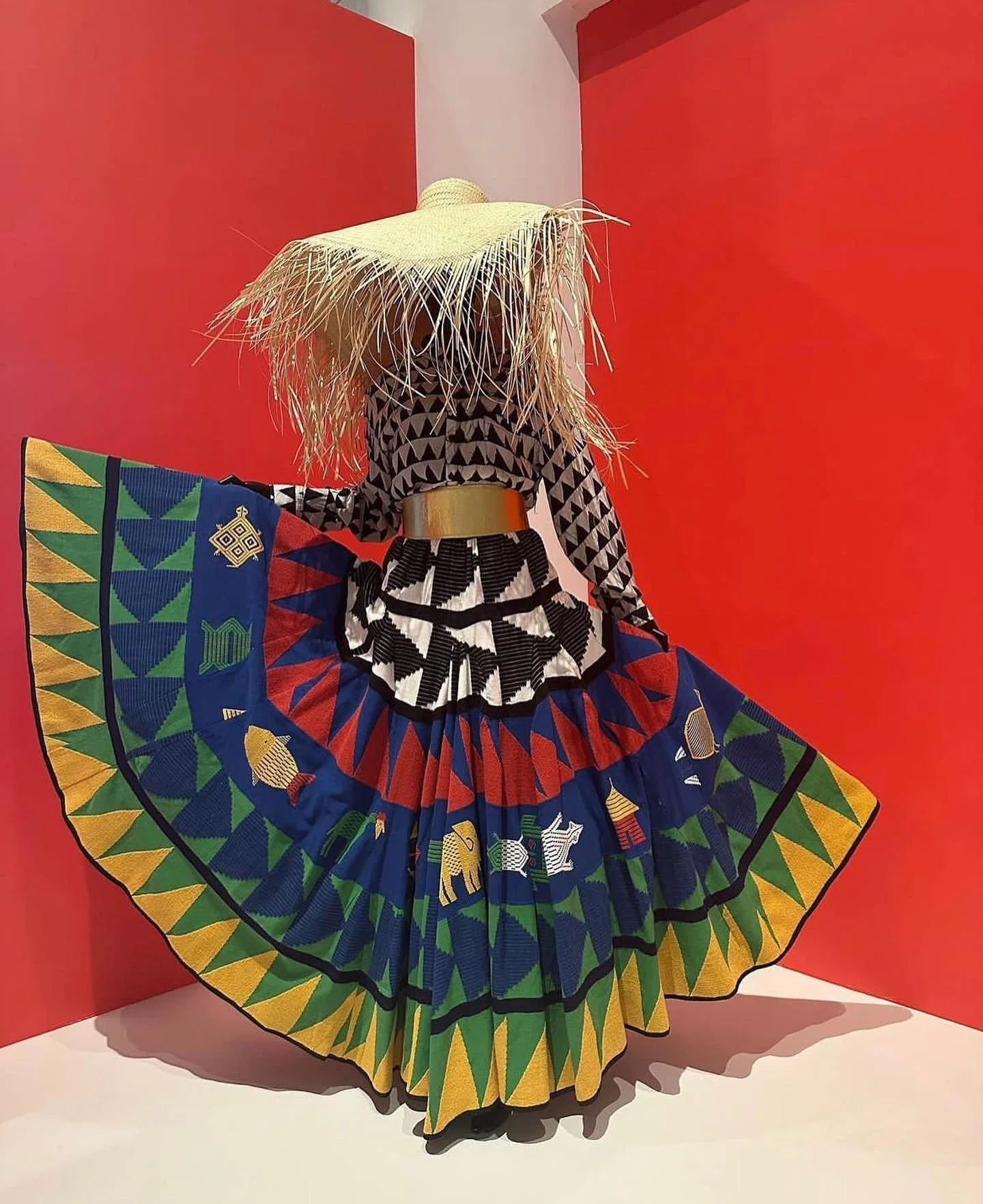 Masquerade Maxi Skirt with Silk Handbatik Jazzy Jeff Blouse and Raffia Straw Hat  and Pineapple Leather Obi Belt featured in Africa Fashion exhibit @brooklynmuseum 
Repost @studiooneeightynine Last night's opening of the &quot;African Fashion&quot; e