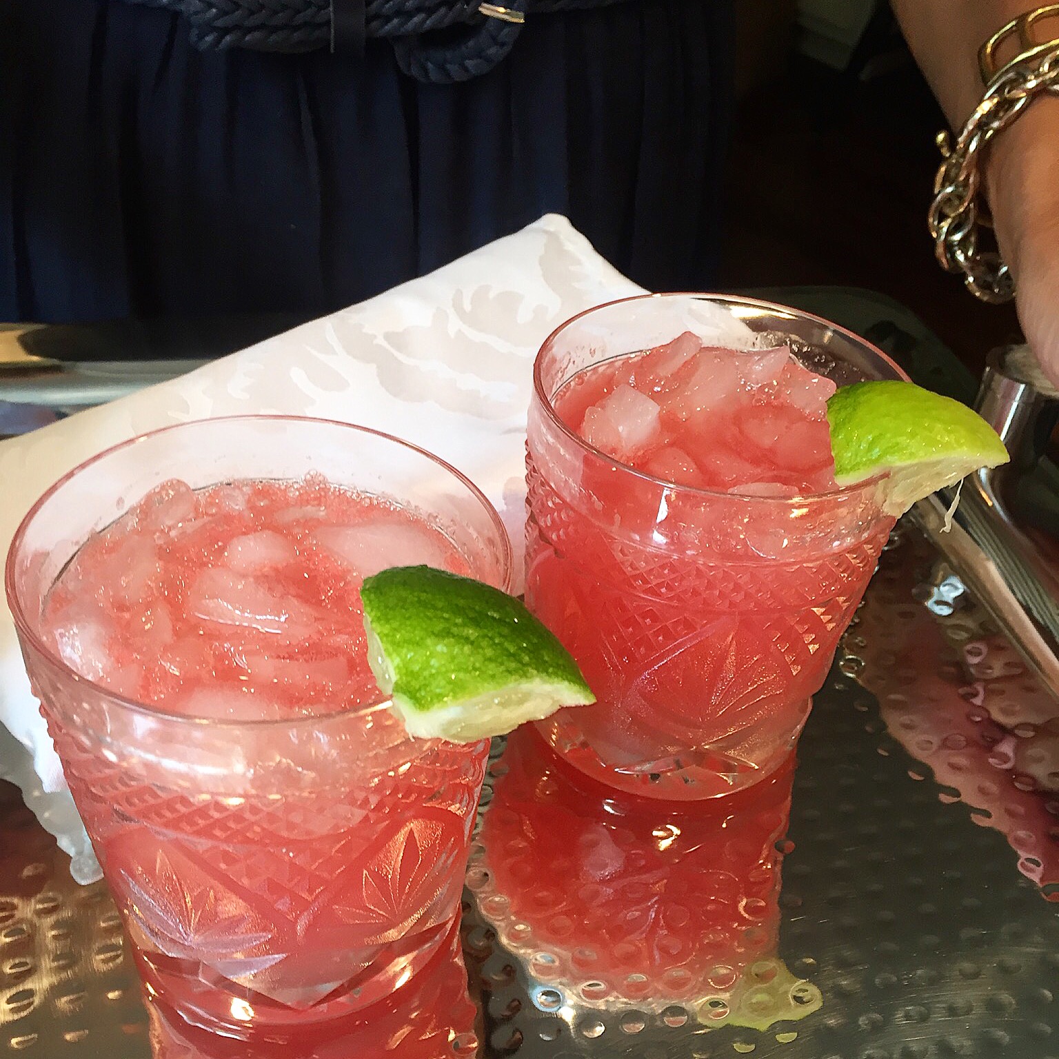 How To Make a Watermelon Gin Fizz Cocktail 