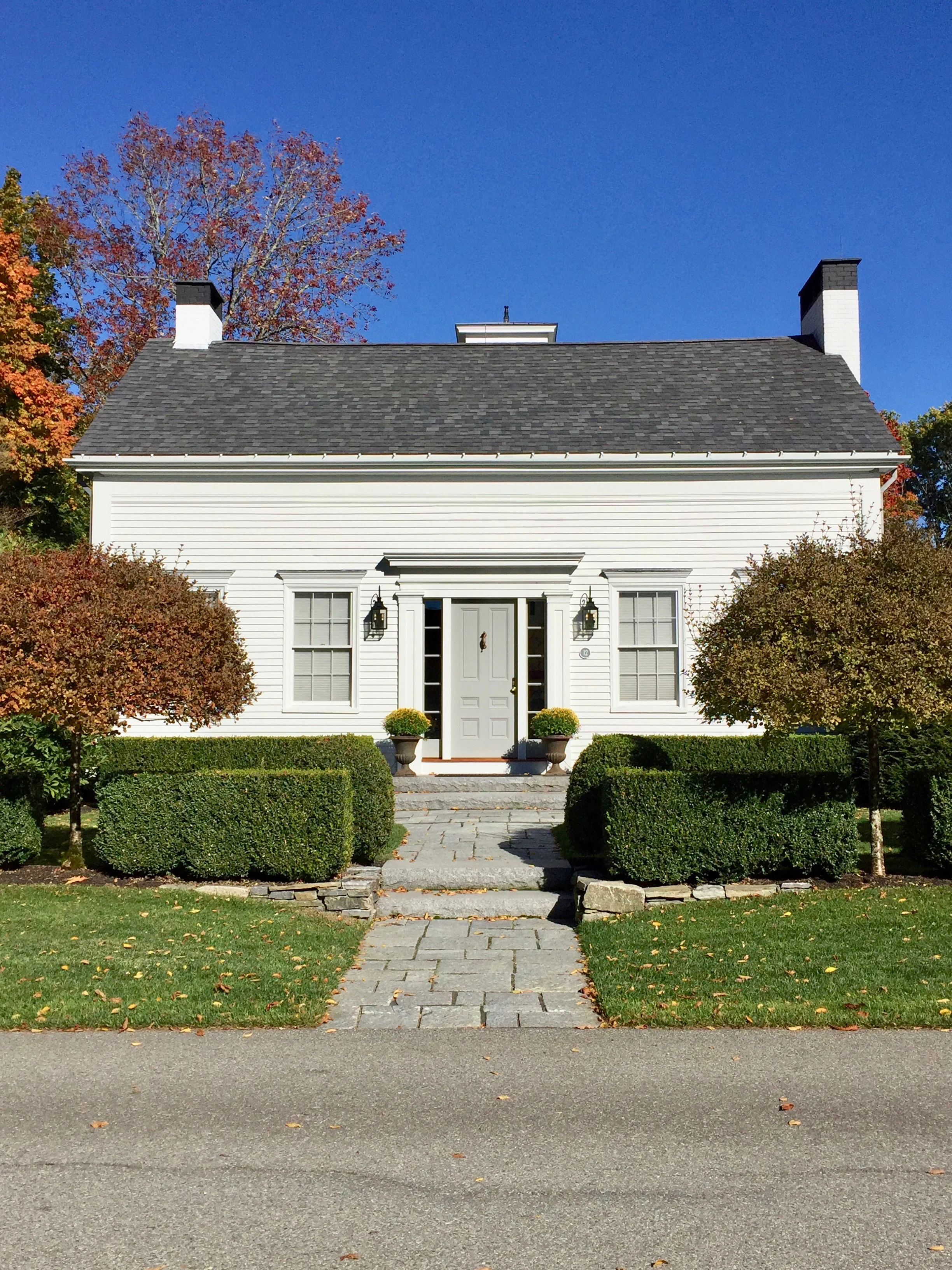 white colonial home maine historic new england .jpg