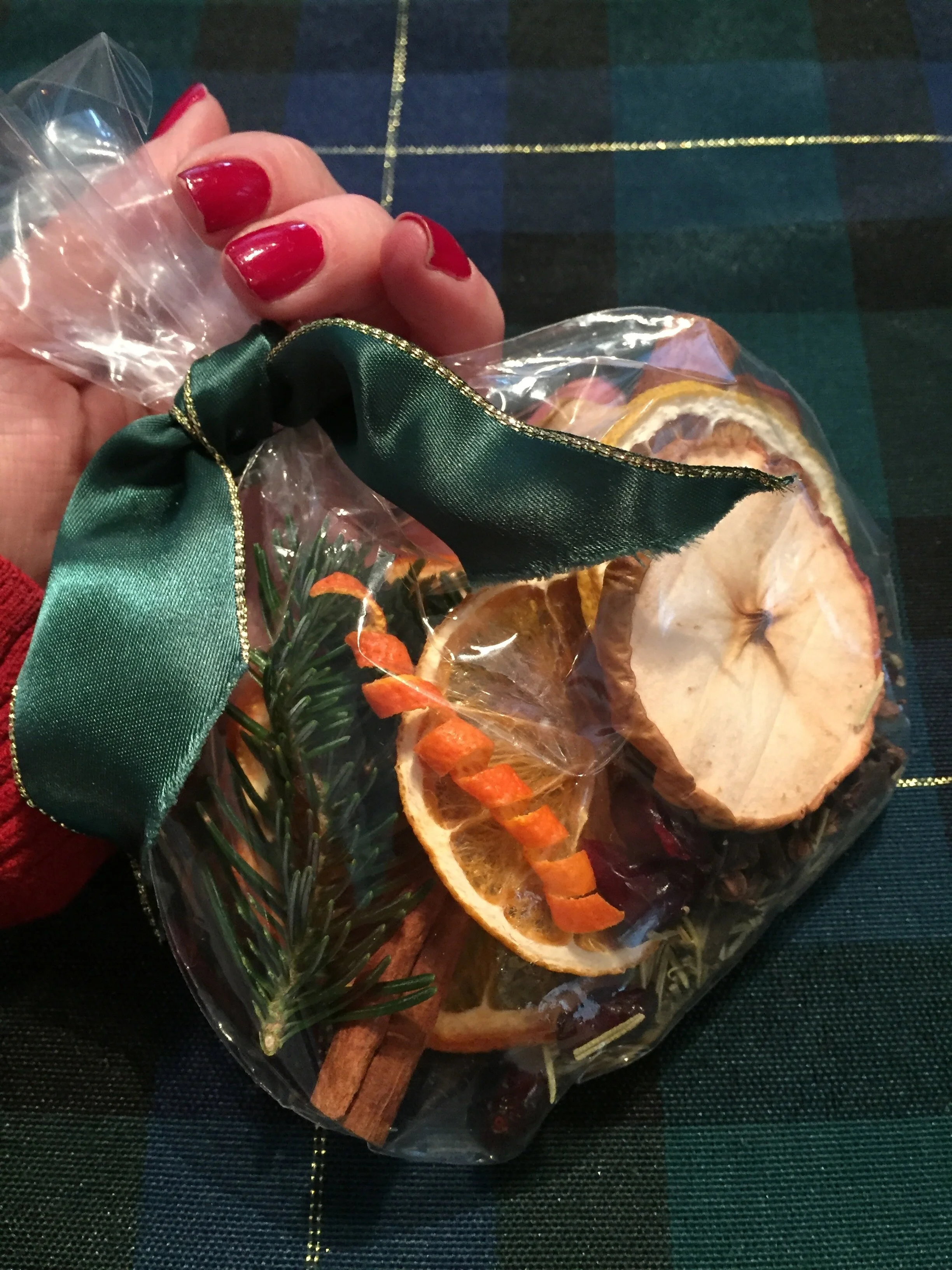 A New England Christmas Stovetop Potpourri Gift Bag