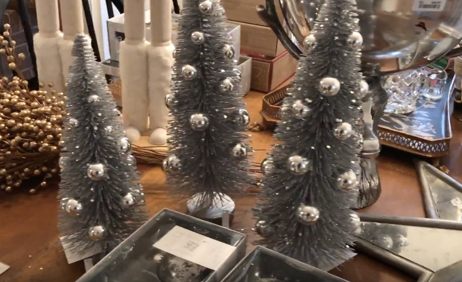 How to make a pine cone Christmas tree DIY tutorial - LINDA DAVIS - NEFL