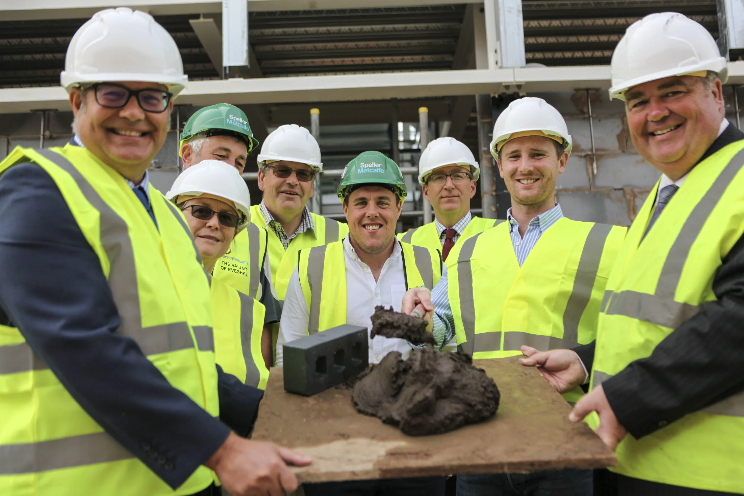 Pictured: Phil Merrick (Wychavon DC), Kathie Leonard (Norton & Lenchwick Parish Council) Richard Monk (Speller Metcalfe), Eddie Heald (Norton & Lenchwick Parish Council), Charlie Homer (Wychavon DC), Robin Langford (Eagle One) Shawn Riley (Wychavon DC)