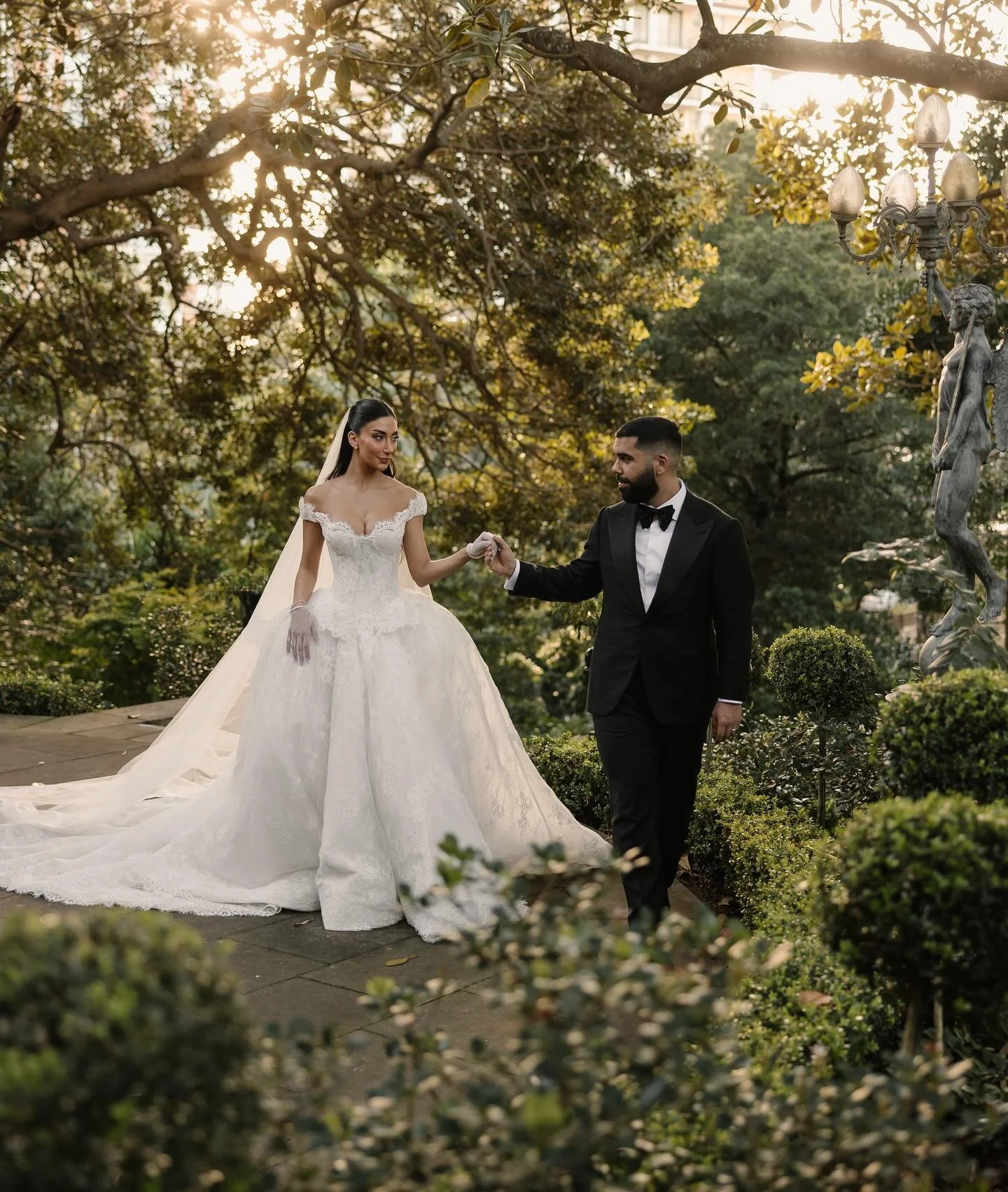 Affie &amp; Petar&rsquo;s romantic soir&eacute;e unfolded beneath a canopy of candlelight, wrapped in a regal glow - a night steeped in enchantment, elegance &amp; timeless allure. ✨ 

Wedding Stylist and Florals: @bohemian_blooms
Wedding Planner and