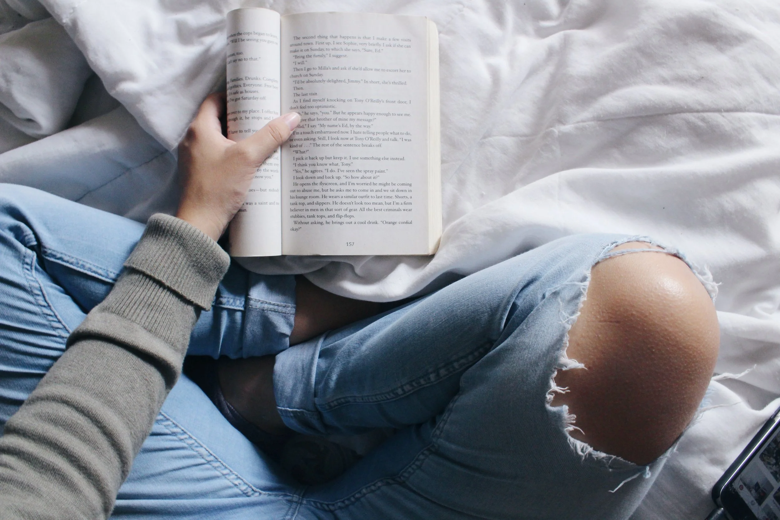 Feeling Stuck on Your Personal Essay? 7 Memoirs to Inspire You