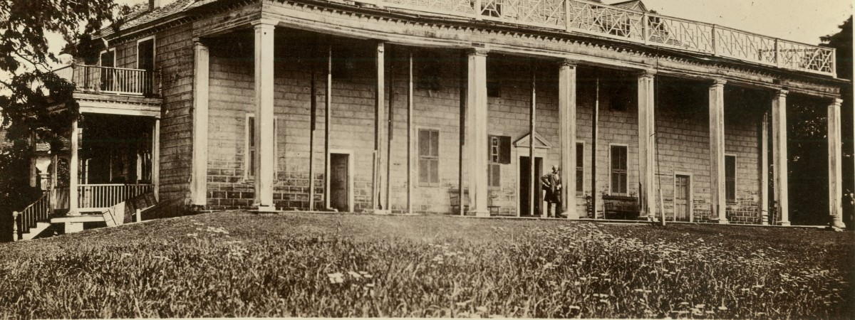 Mount Vernon in 1858. Doubtful that much renovation took place in the early 1860s, so this is what visitors saw.