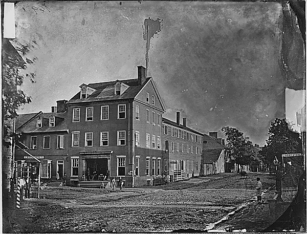 111-B-5294. National Archives Identifier: 529398.
