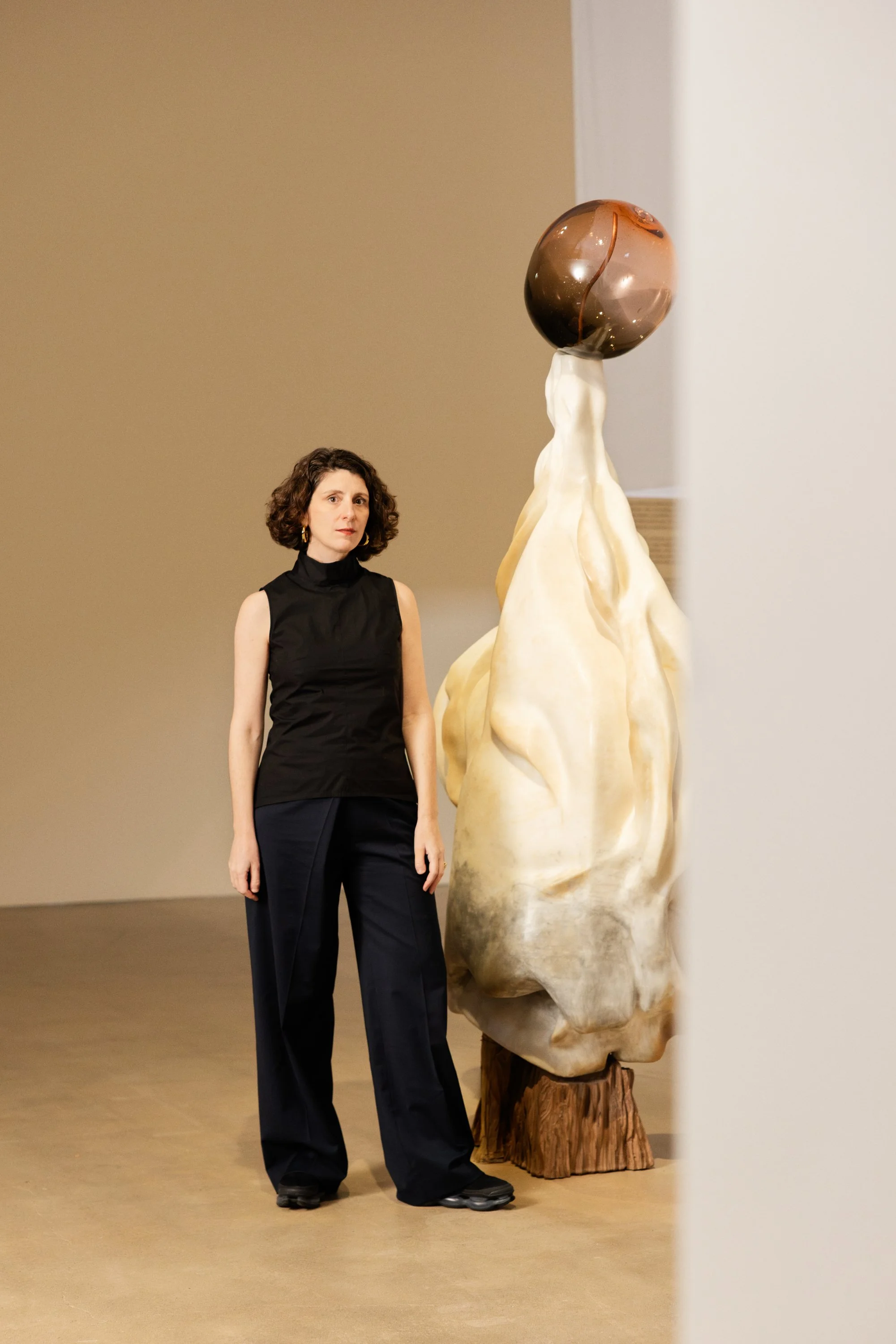 Marguerite_Humeau-2 (1).jpg