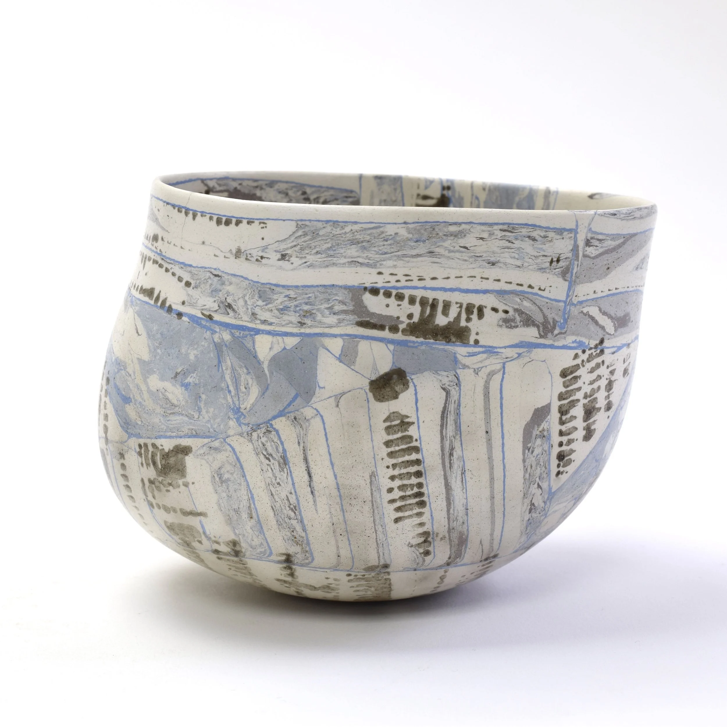 Barbara Gittings BG726 Tiny Head Bowl#86 11x13x10cm £234-min.jpeg