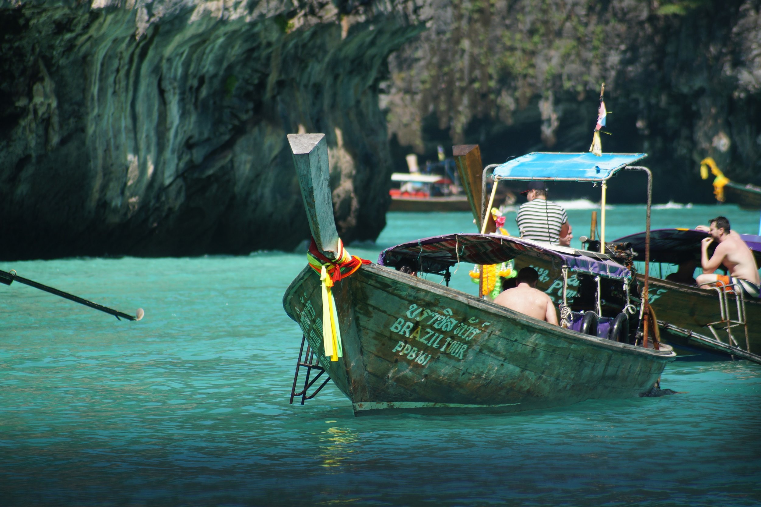 The color of the sea under the dream-like island mountains all over the south of Thailand is breathtaking. 
