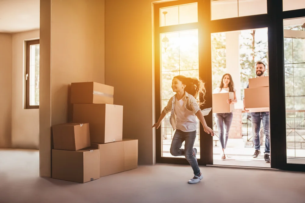 apartment moving - family arriving into their new home!