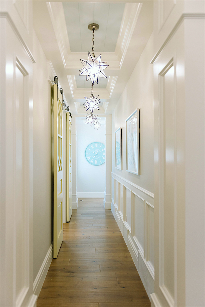 benjamin-moore-cool-breeze-csp-665-design-lindy-allen-photo-Jessie-Alexis-Photography-painted-ceilings-hall.jpg