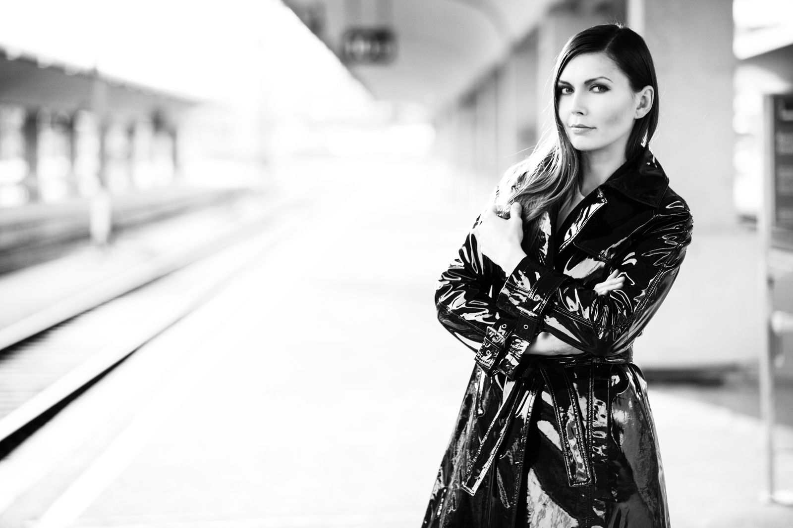 Model: Lena SIlk Make up Artist: Anita Maria Location: Westbahnhof WIen