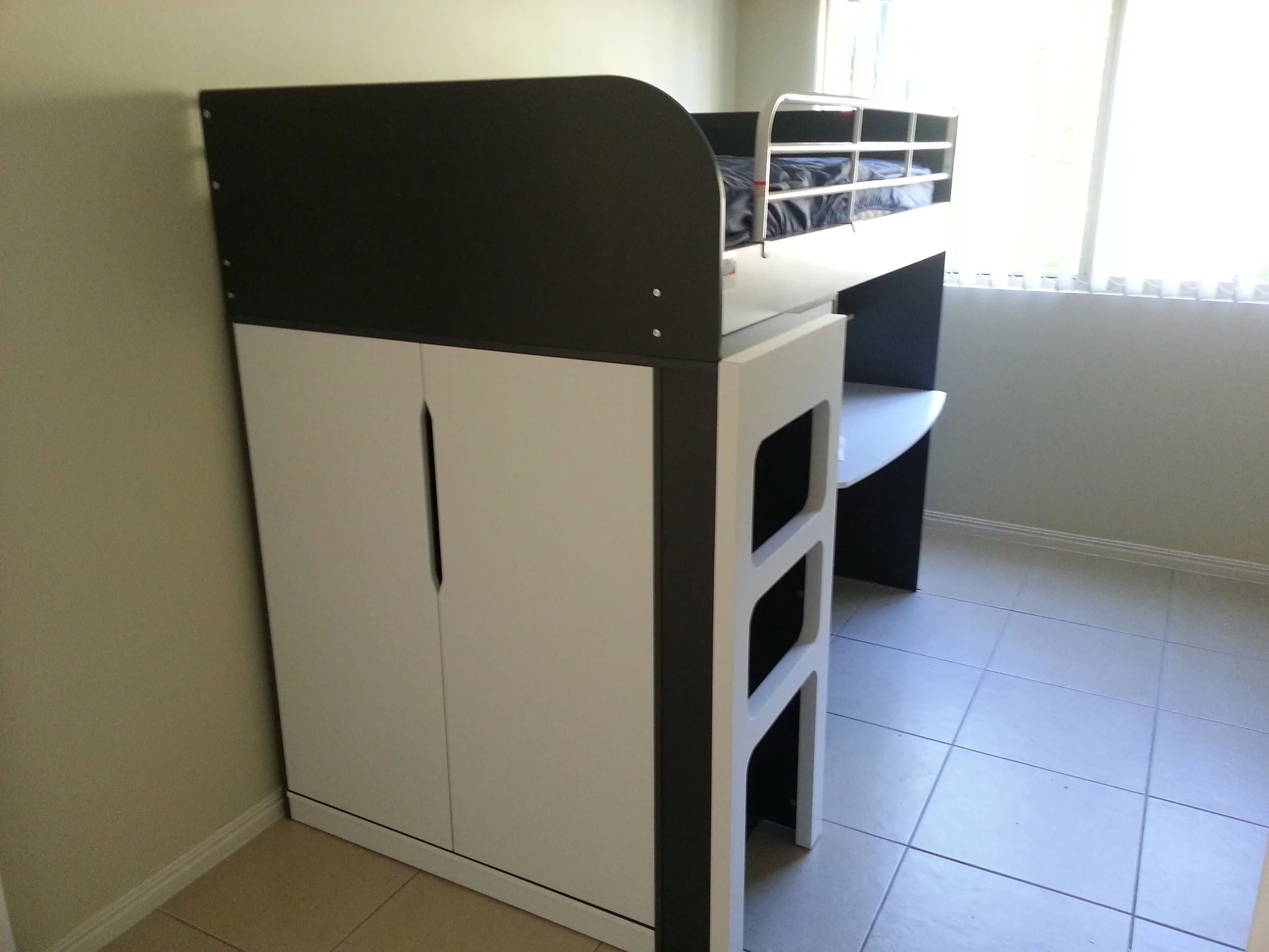 Kid Loft Bed with desk & Storage Installation