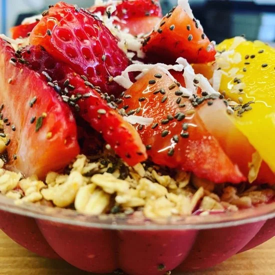 best acai bowl with fruit in Hendersonville and Nashville. Best pitaya bowl in town