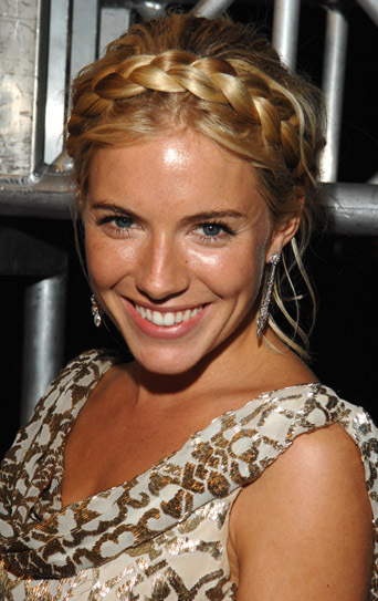 hair-boho-style-type-siennamiller-crown-braid-hairstyle-gold-bare-face-makeup-natural.jpg