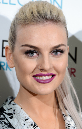 makeup-blonde-trendsetter-style-type-fashion-ponytail-purple-lipstick-platinum.jpg