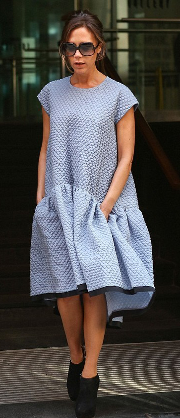 comfort-dramatic-style-type-victoriabeckham-fashion-clothes-newyork-blue-volume-booties-sunglasses-ruffle-hem.jpg