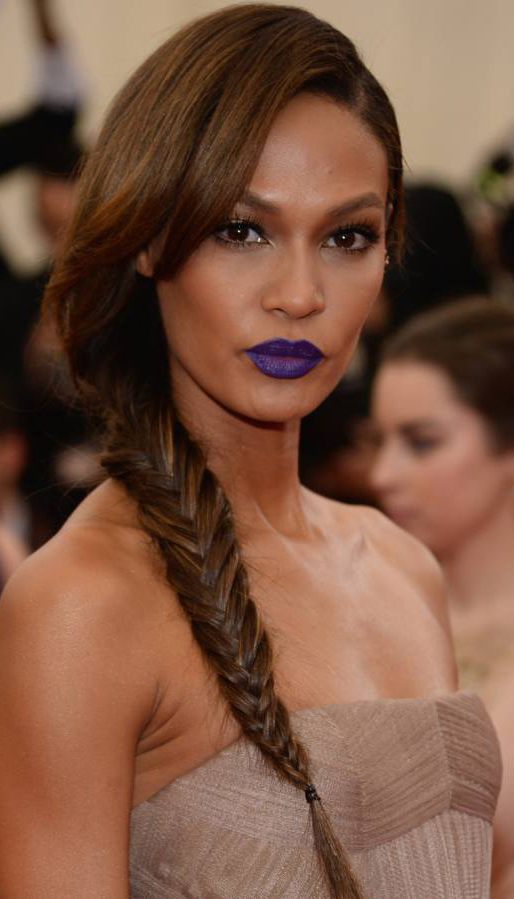makeup-dramatic-style-type-purple-lips-dark-braid-side-model.jpg