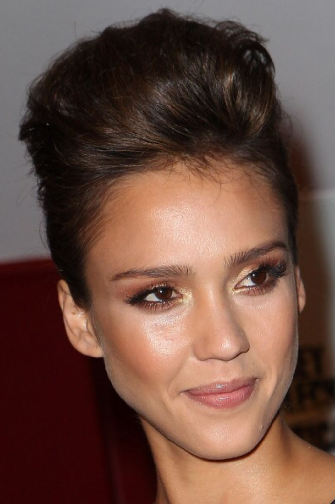 hair-natural-sporty-style-type-jessicaalba-updo-puff-poof.jpg