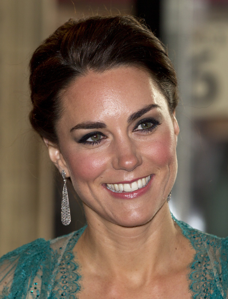 makeup-classic-style-type-katemiddleton-eyeshadow.jpg