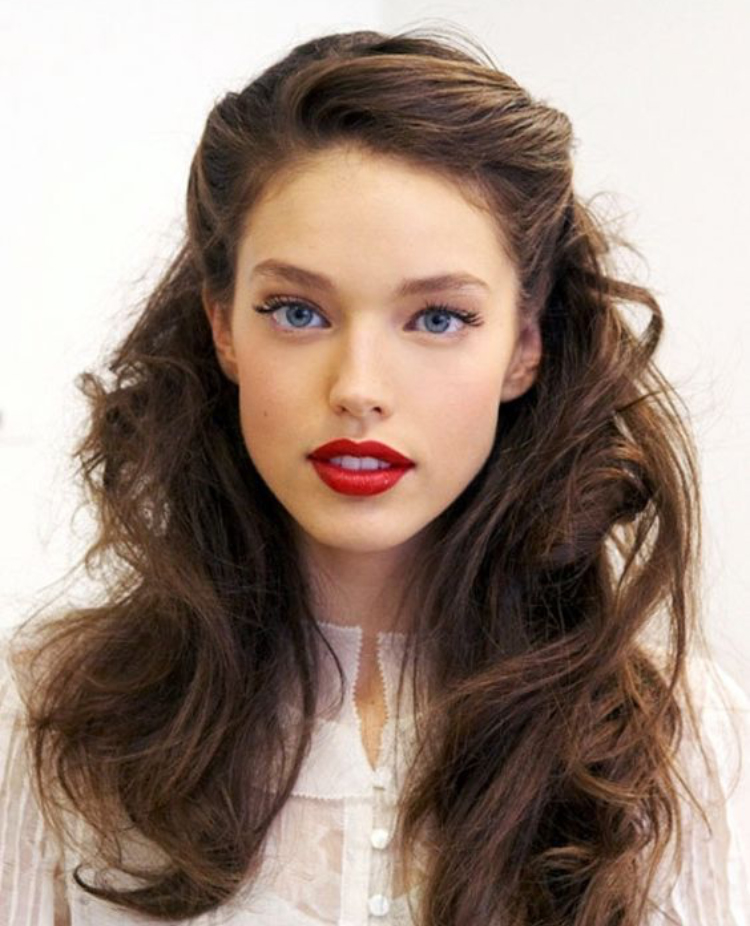 makeup-classic-style-type-red-lipstick-bare-face-pin-hair-sides-back-blue-eyes.jpg