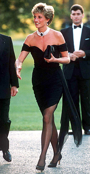 elegant-classic-style-type-littleblackdress-lbd-tights-offshoulder-pumps-pearl-necklace-1994-princess-diana.jpg