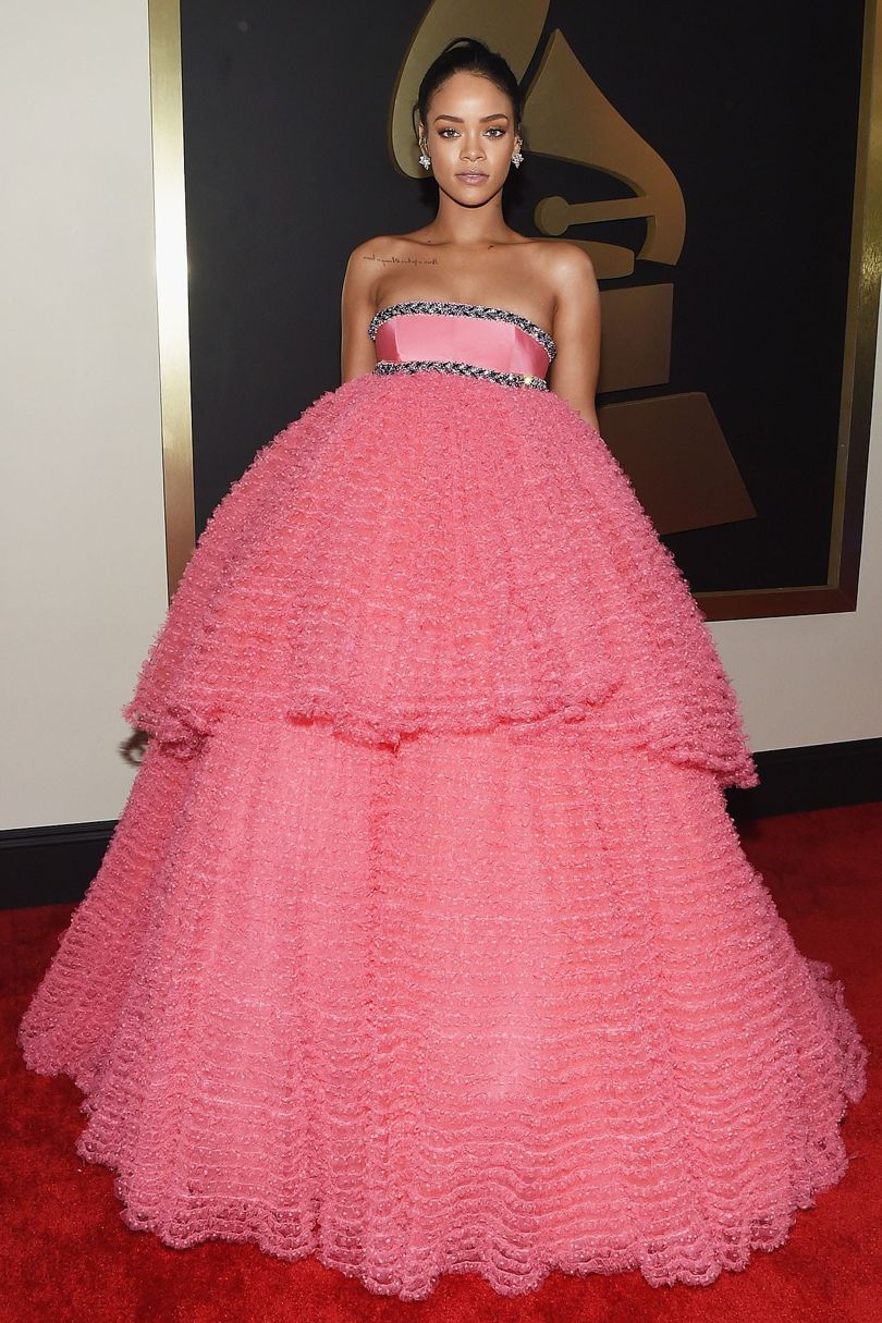 elegant-trendsetter-style-type-fashion-pink-gown-princess-puff-rihanna-redcarpet.jpg