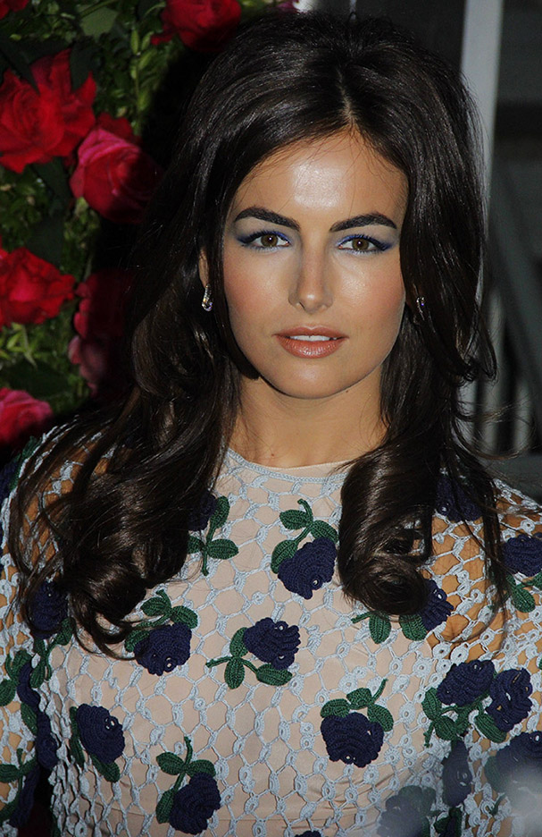 hair-romantic-girly-style-type-camillabelle-embroidered-floral-dress-long-brunette-hair-wavy-blue-eyeshadow-makeup.jpg