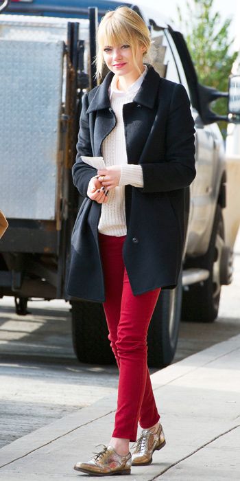 red-skinny-jeans-white-sweater-howtowear-style-fashion-fall-winter-black-jacket-coat-bun-tan-shoe-brogues-metallic-emmastone-celebrity-blonde-lunch.jpg