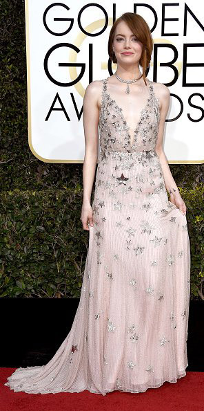 pink-light-dress-choker-necklace-blush-golden-globes-gown-emmastone-fall-winter-hairr-elegant.jpg