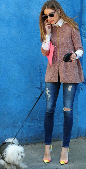 blue-navy-skinny-jeans-white-top-collared-shirt-pink-light-jacket-sun-yellow-shoe-pumps-oliviapalmero-wear-outfit-fashion-fall-winter-hairr-lunch.jpg